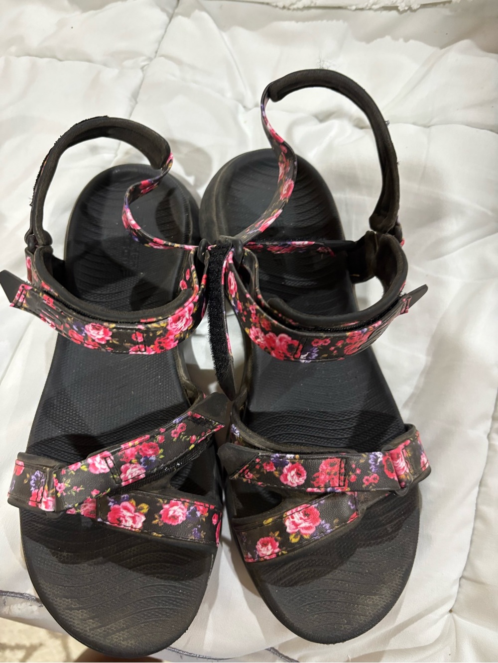 Floral Strap Women's Golf Sandals - Pink on Black